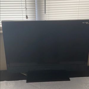 Emerson 32”tv  as is